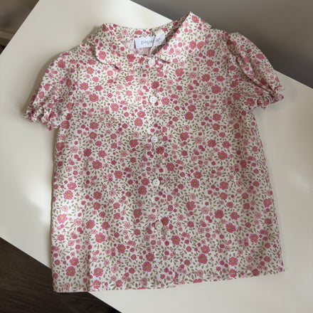 Blusa in cotone con stampa floreale e colletto a fiore – delicata e versatile