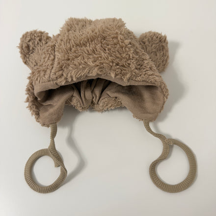Cappellino baby in ecopelliccia con orecchie- beige