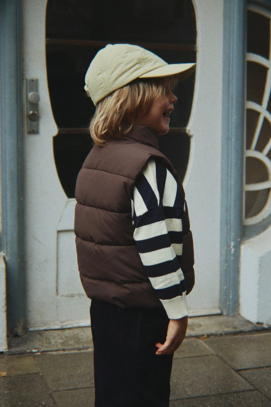 ALPI VEST - Gilet chocolate brown