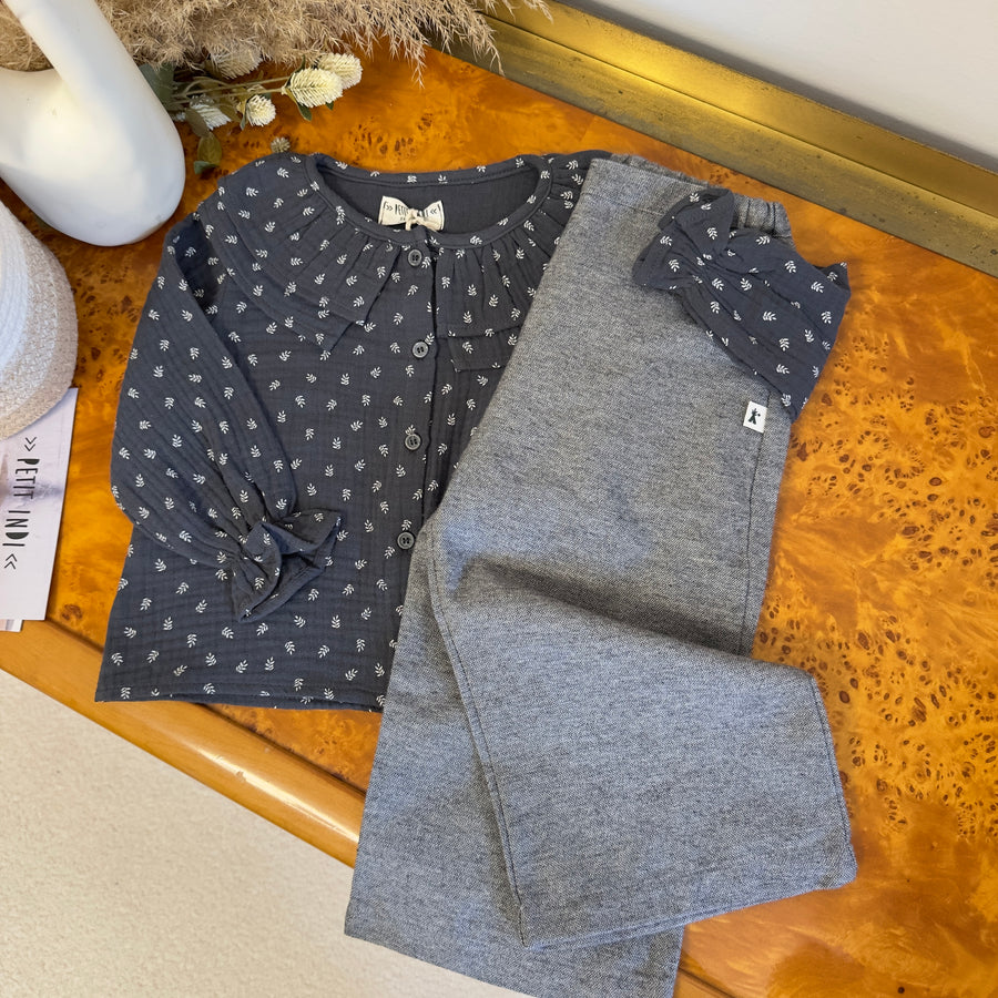 Blusa in mussola di cotone antracite - maxi colletto e foglioline latte