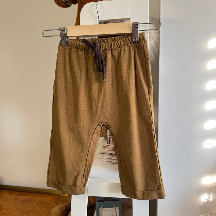 Pantalone baggy in seersucker color Nutella – Morbido, leggero e versatile