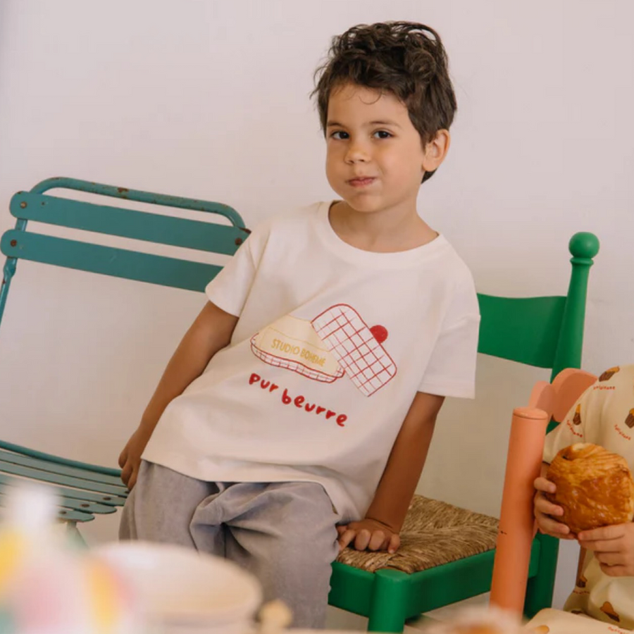 T-shirt Essential Beurre color Latte in cotone biologico e organico