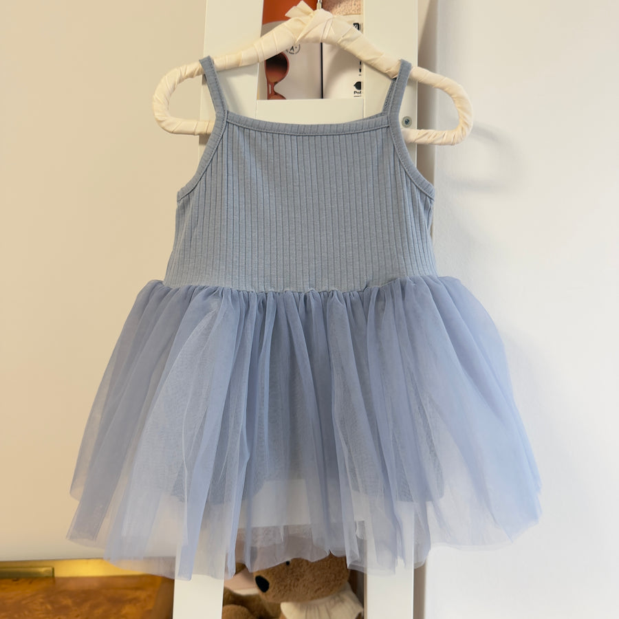 Abito in tulle con le spalline- baby blue