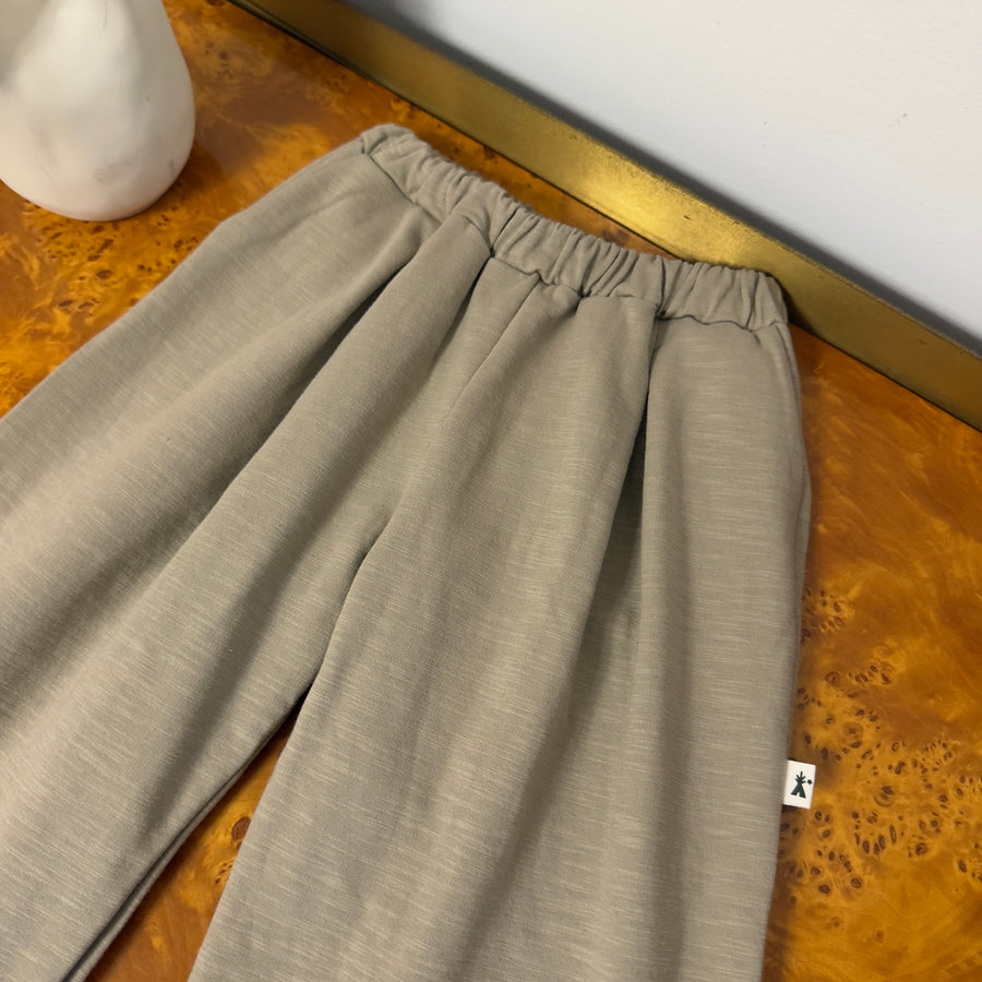 Pantalone palazzo fango