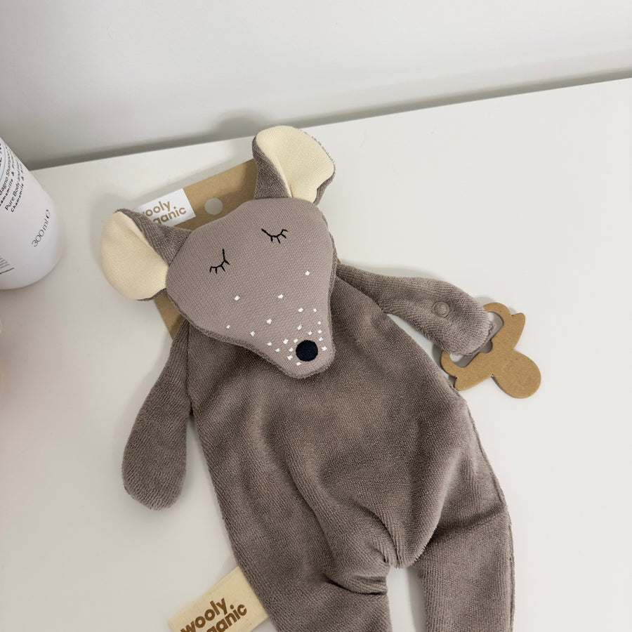 Doudou con portaciuccio in cotone organico certificato – Topolino