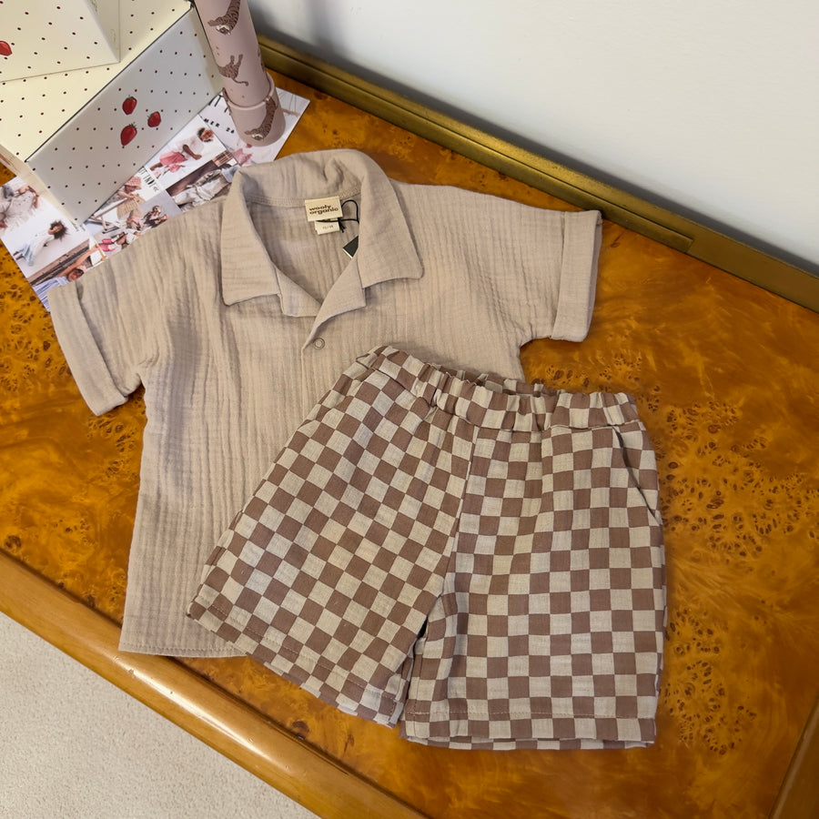 Camicia in Mussola di Cotone Organico Warm Sand – Versatile e Chic