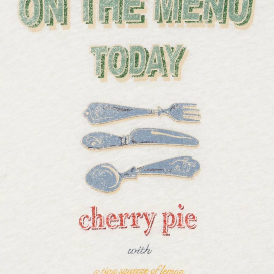 T-Shirt Fiammata in Cotone Organico e Lino con Stampa “On the Menu Today” – Maglia Traspirante e di Qualità