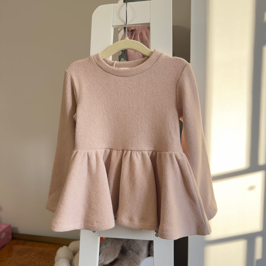 Maglia svasata in caldo cotone -pink nude– effetto ruota assicurato