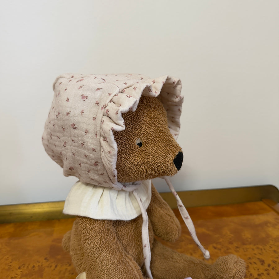 Cappellino in Mussolina di Cotone con Microfiorellini e Ruches