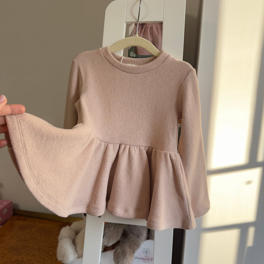 Maglia svasata in caldo cotone -pink nude– effetto ruota assicurato
