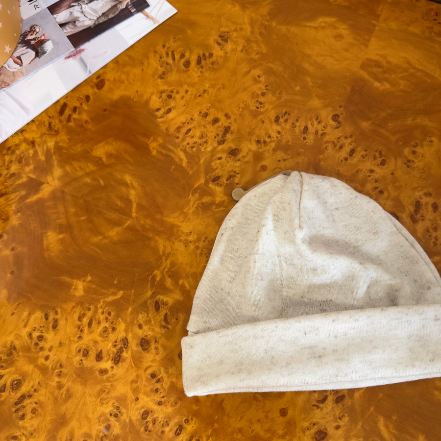 Cappellino mélange ecru in lyocell da eucalipto e lino – Morbido, traspirante e confortevole
