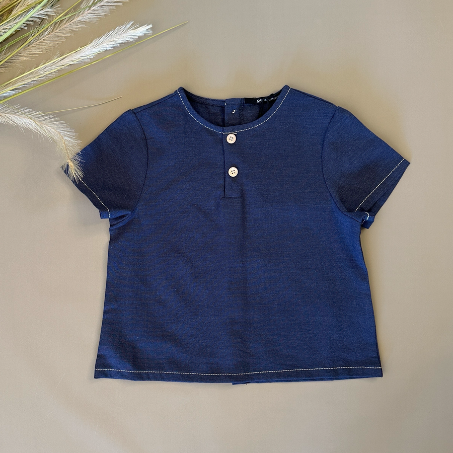 T-shirt bottoncini in chambray di jeans - versatilità e stile
