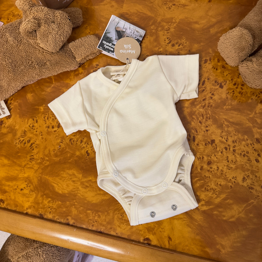 Body écru in Lana Merino e Seta – Manica corta, chiusura antipanico