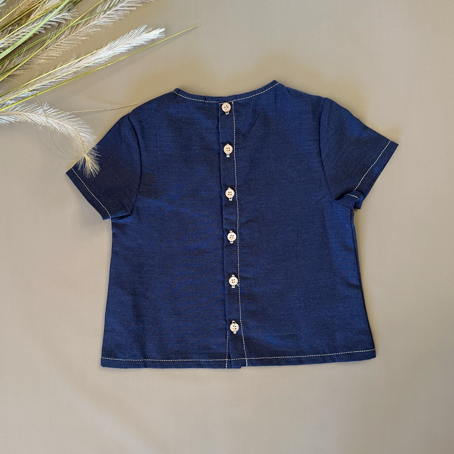 T-shirt bottoncini in chambray di jeans - versatilità e stile