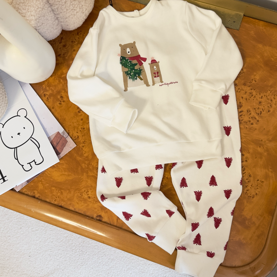 Set basic orsetti con l’albero di Natale