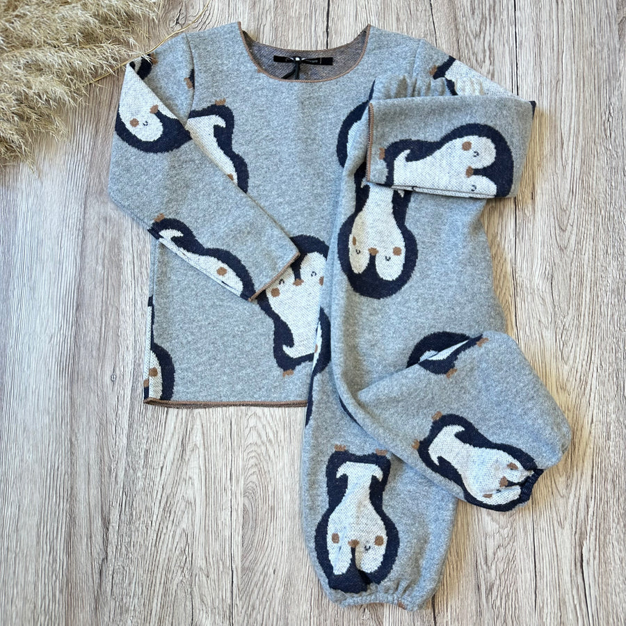 Maglietta in caldo cotone con pinguini - comfort e stile che conquista