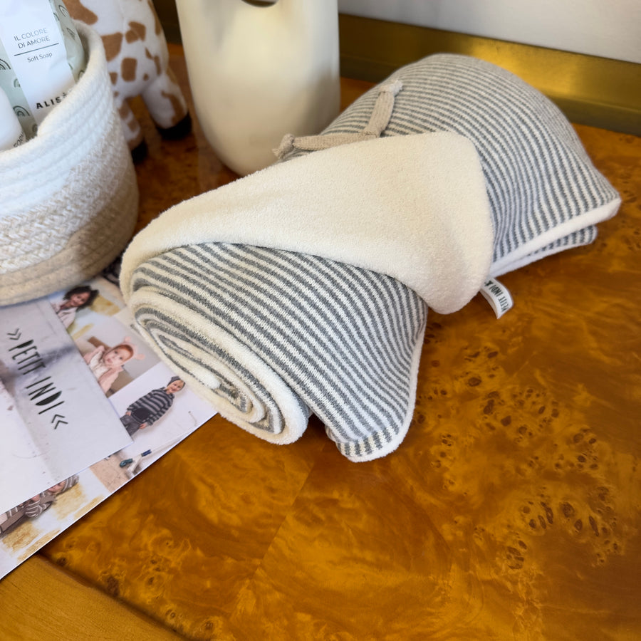 Coperta Reversibile in caldo cotone millerighe cenere e latte – Lato Spugna Morbidissima