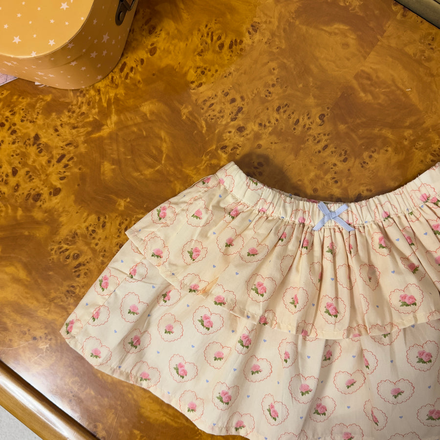 Berta Skirt – Gonnellina con ruches e roselline