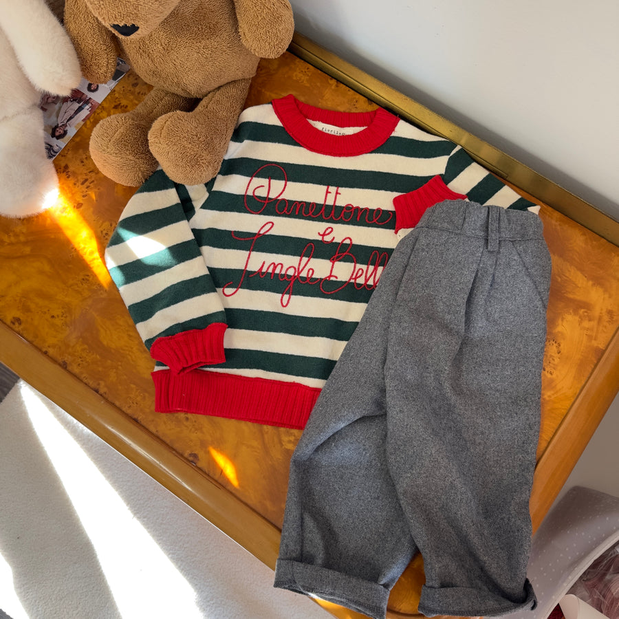 Maglione in caldo cotone con ricamo Panettone e Jingle Bells - riga pino