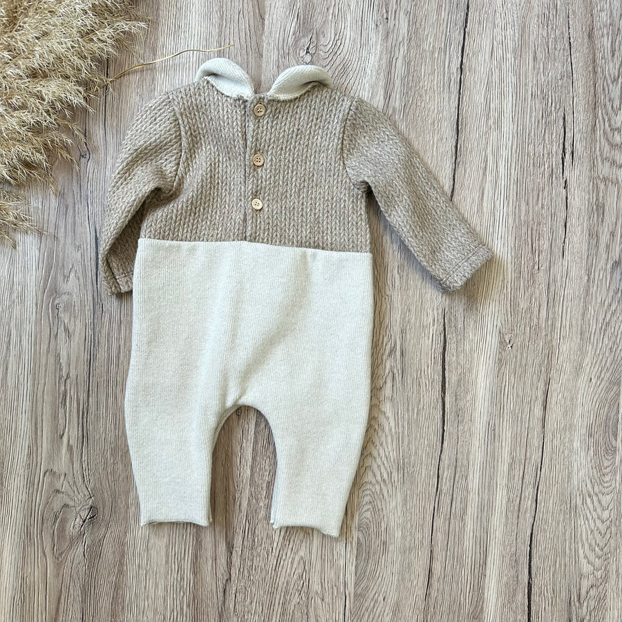 Tutina senza piedini con colletto – eleganza e comfort per i primi mesi
