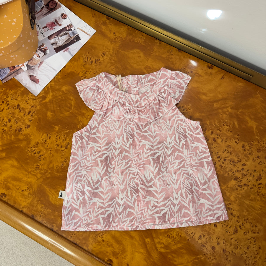 Blusa rosa antico con fantasia a foglie e colletto particolare – versatile e facile da abbinare