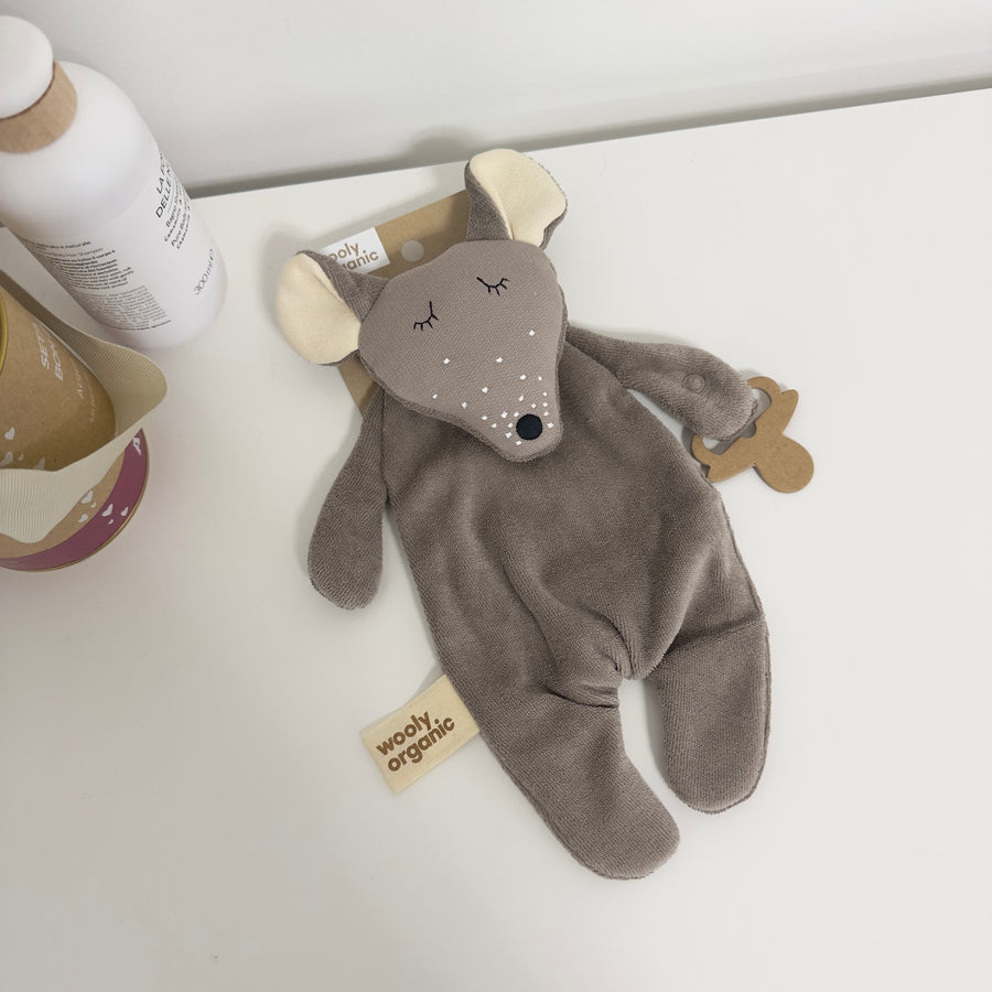 Doudou con portaciuccio in cotone organico certificato – Topolino