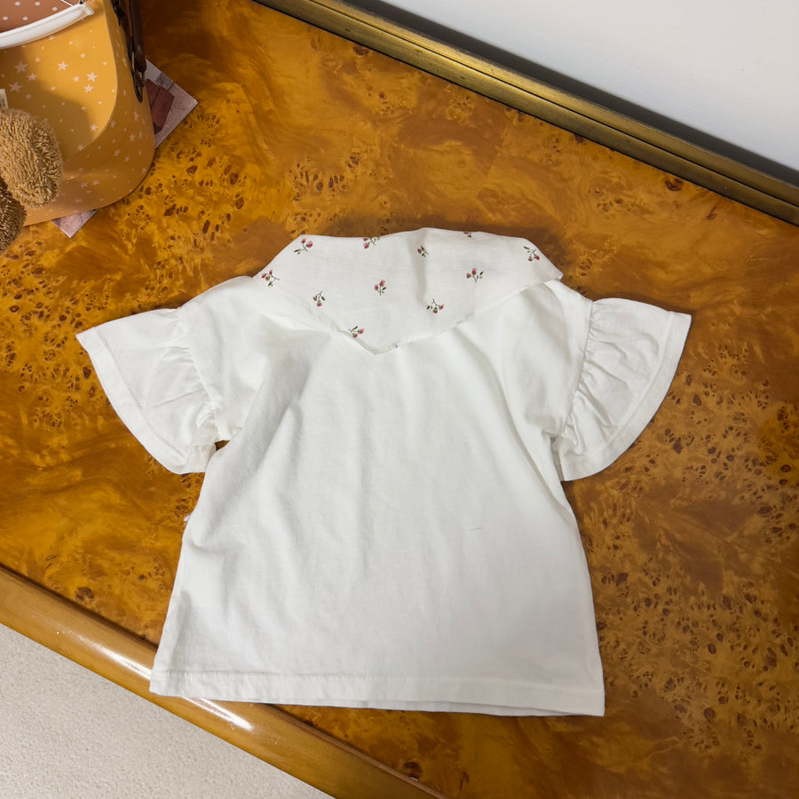 T-shirt in jersey di cotone con ruches sulle maniche e bandana rimovibile – Essenziale e facile