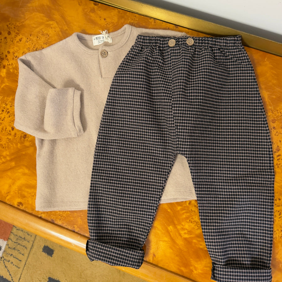 Completo maglia avena e pantalone check