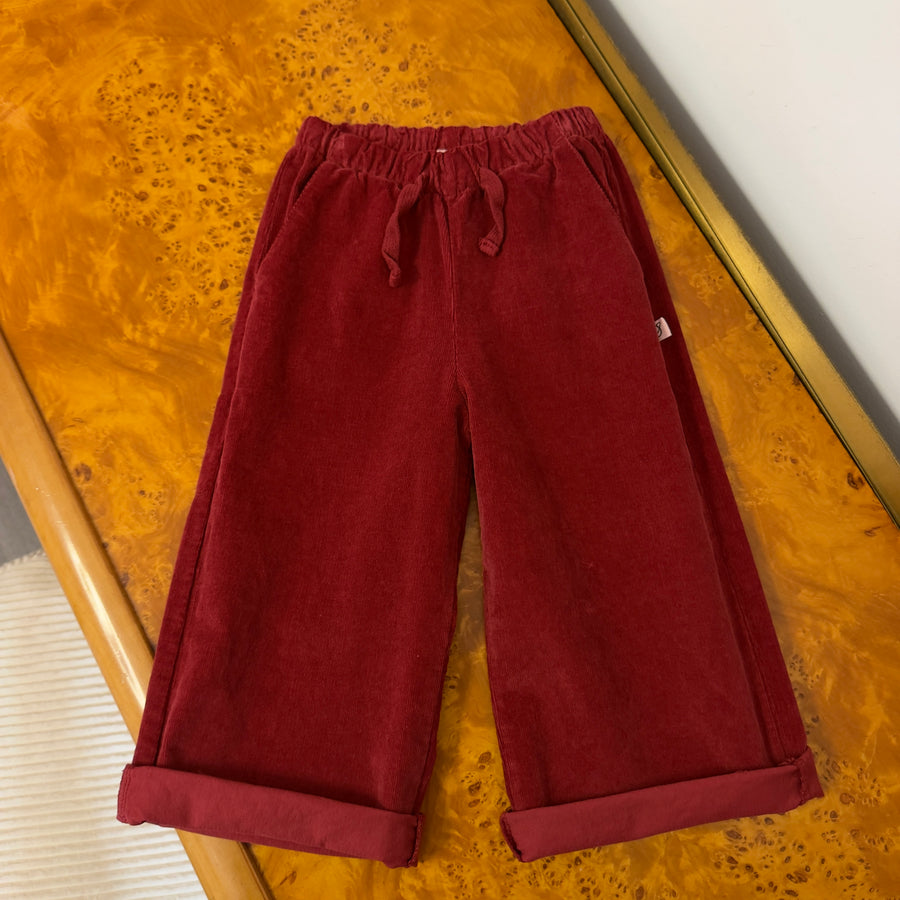 Pantalone in microvelluto a coste morbido – prugna