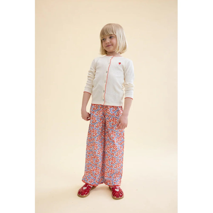 Flora Pointelle Cardigan in Jersey Morbidissimo con Fragolina Ricamata e Bottoni a Cuoricino in Madreperla