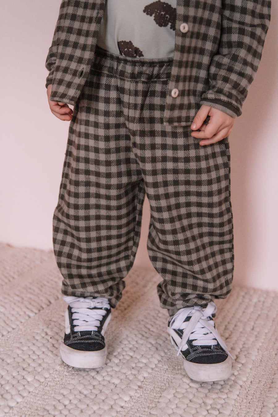 Pantalone carrot in cotone biologico a quadretti