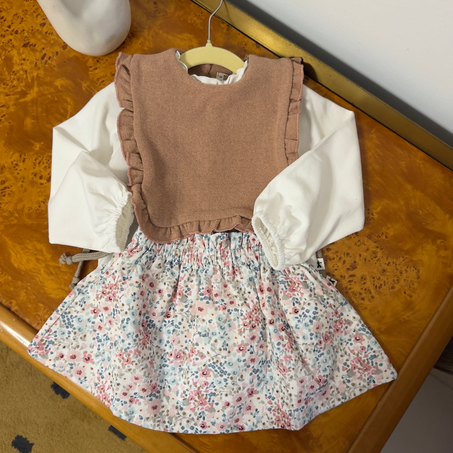 Blusa con il collo arricciato latte