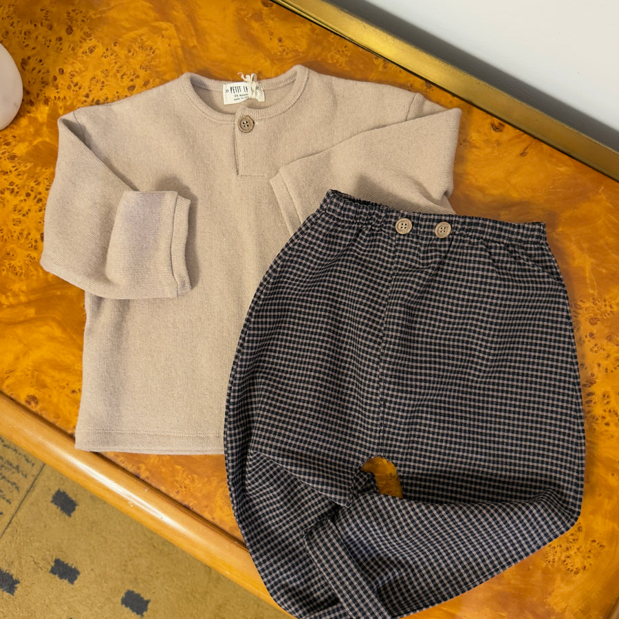 Completo maglia avena e pantalone check