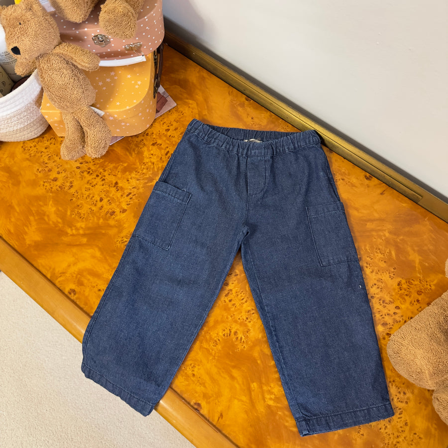 Pantalone in denim morbidissimo , elastico in vita e tasche a vista