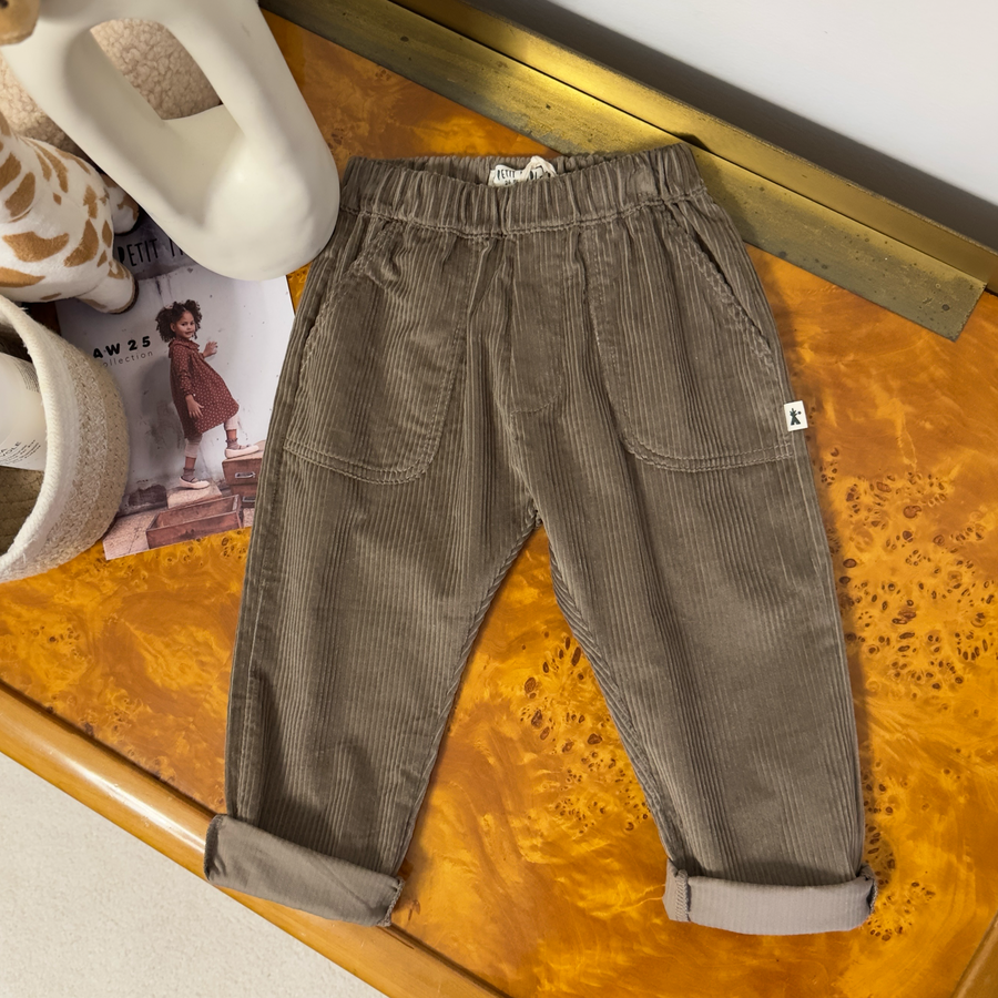 Pantalone in velluto a coste morbidissimo – fango