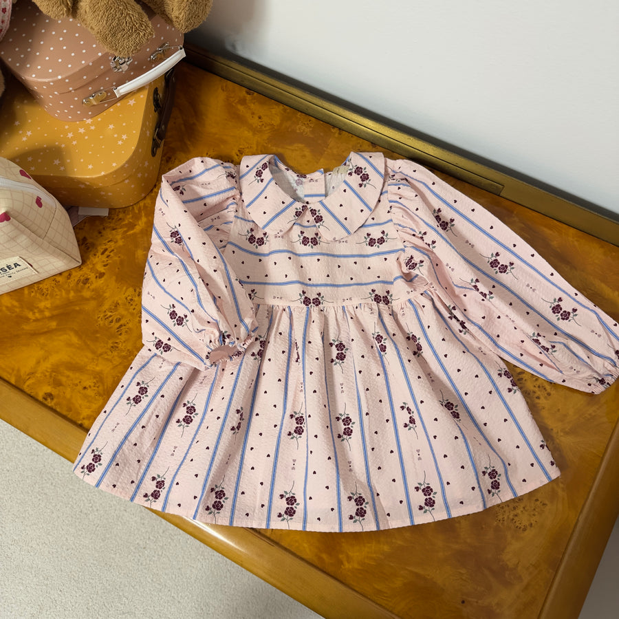 Colombe Tunic – Blusa in Seersucker con Cuoricini, Roselline e Bottoni a Cuore