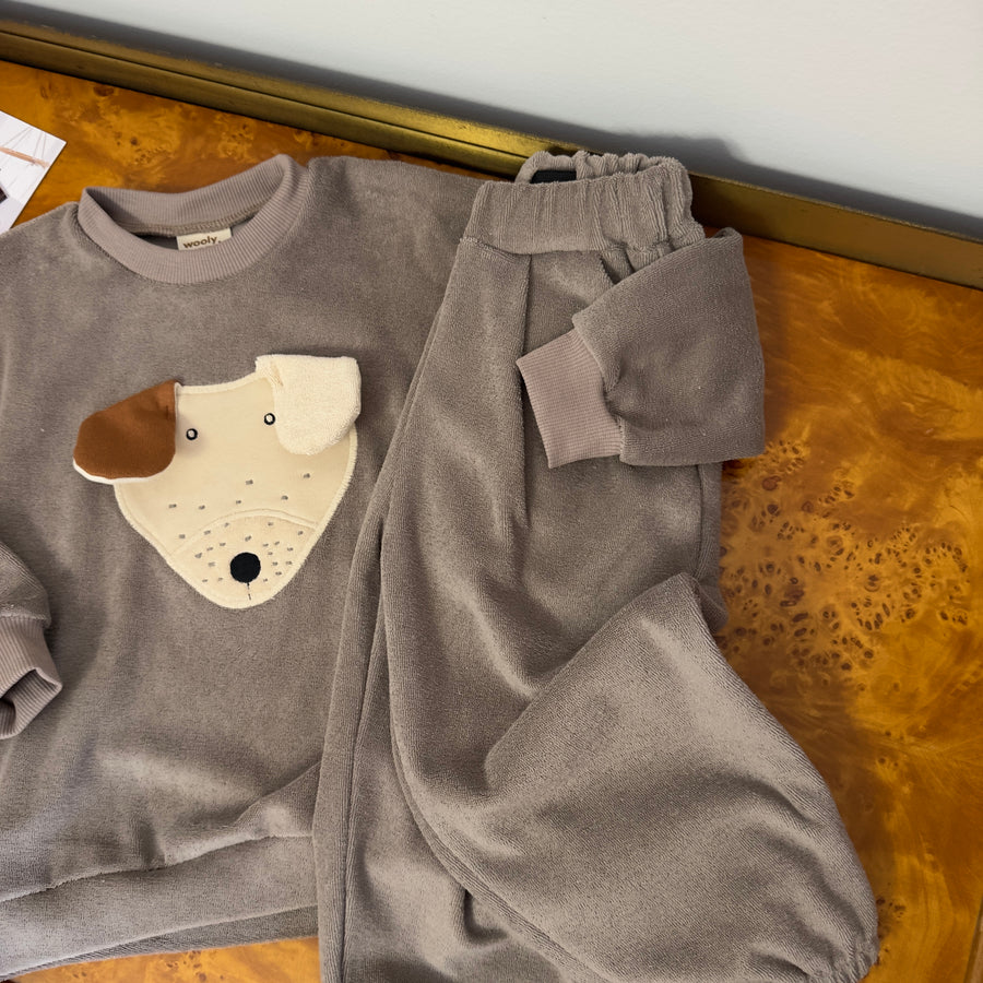 Pantalone jogger taupe in cotone organico certificato con vita regolabile e tasche