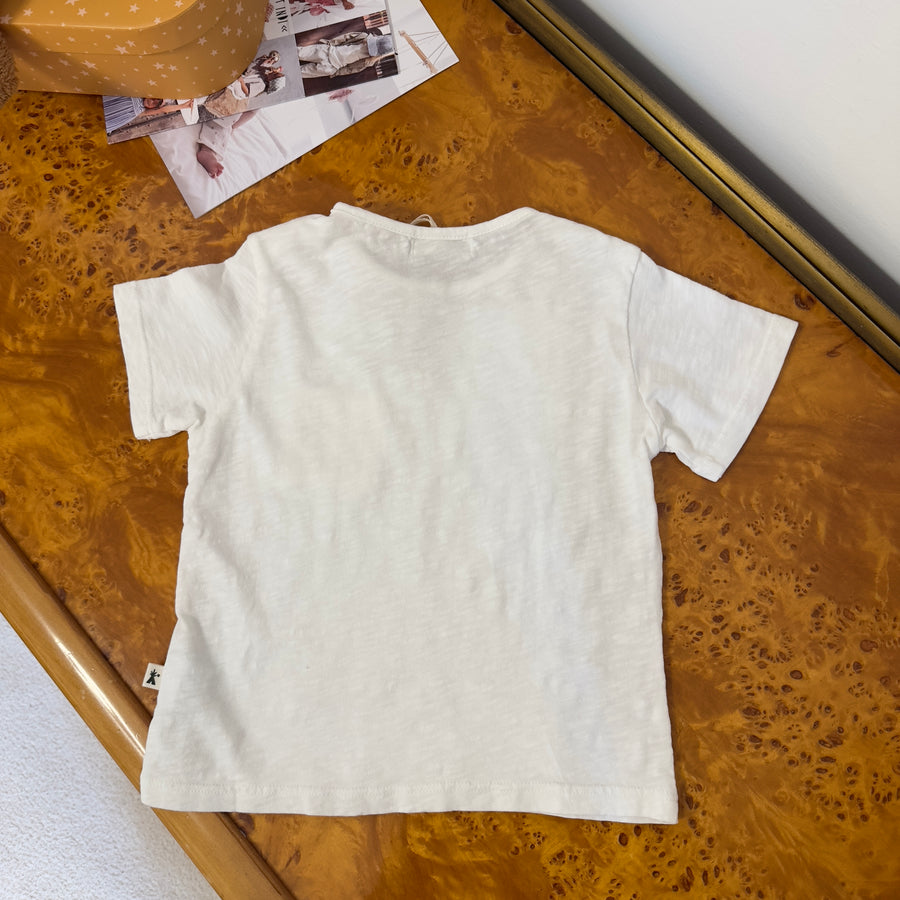 T-shirt in cotone organico latte  morbidissimo con taschina – comoda e versatile