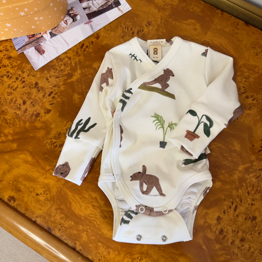 Body in cotone organico con orso yoga – Morbidissimo, chiusura antipanico
