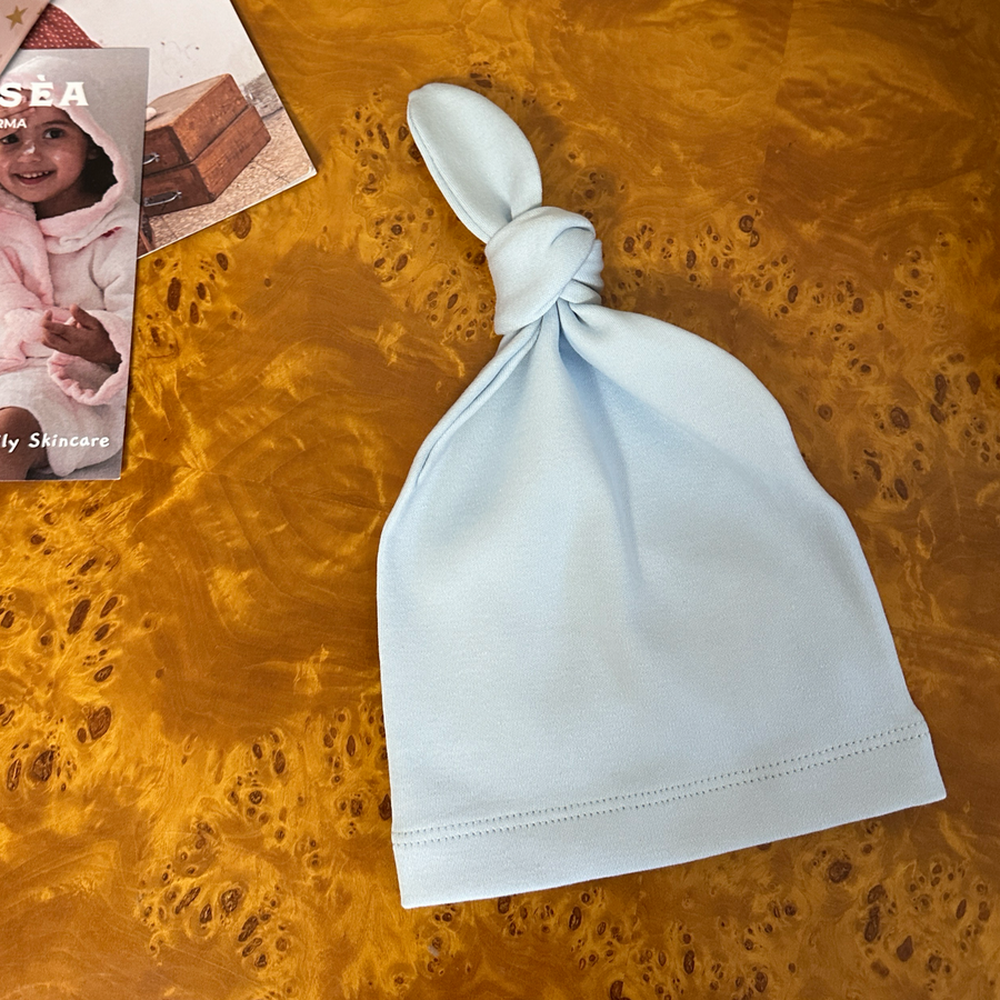 Cappellino in jersey di cotone azzurro cielo