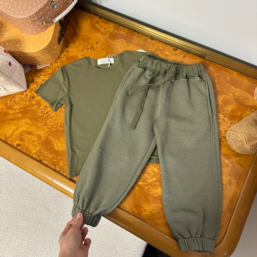 T-shirt basic in jersey di cotone - taglio vivo - foresta