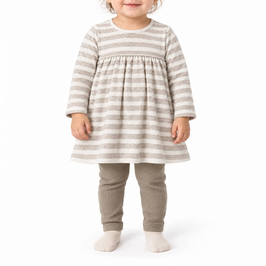 Completo maglia a righe e leggings
